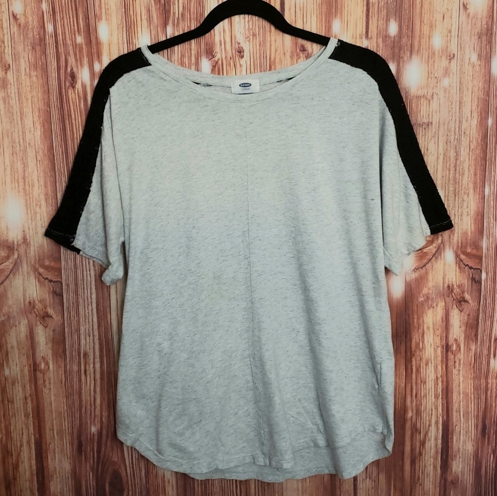 🌵4/$20🌵 Old Navy loose fit lace sleeve tee